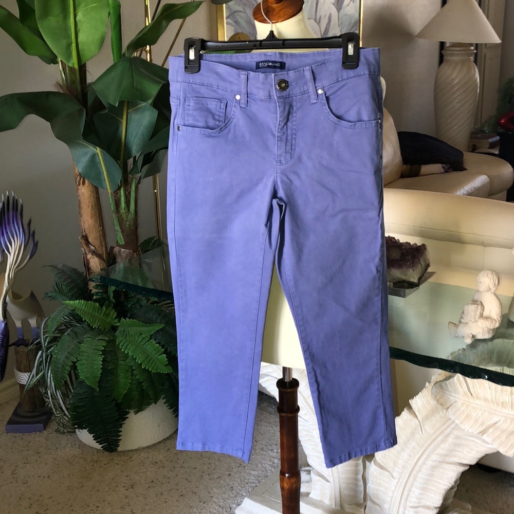 SZ 6 BLUE CROPPED ABOVE ANKLE JEANS 98% COTTON 2% SPANDEX